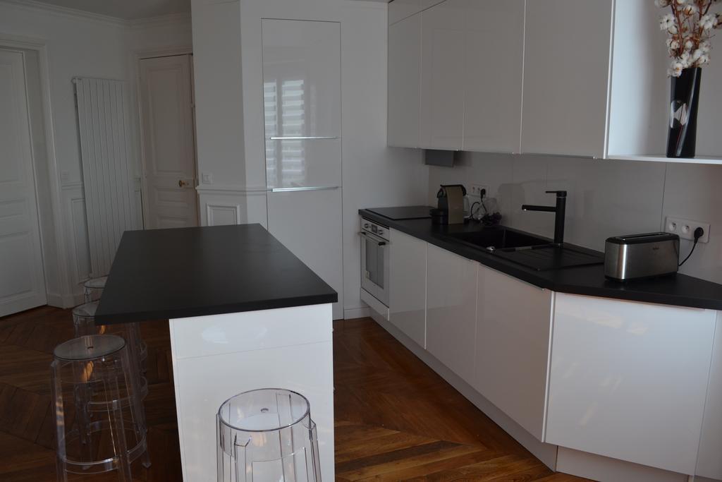 Appartement Moulin Rouge II Париж Стая снимка