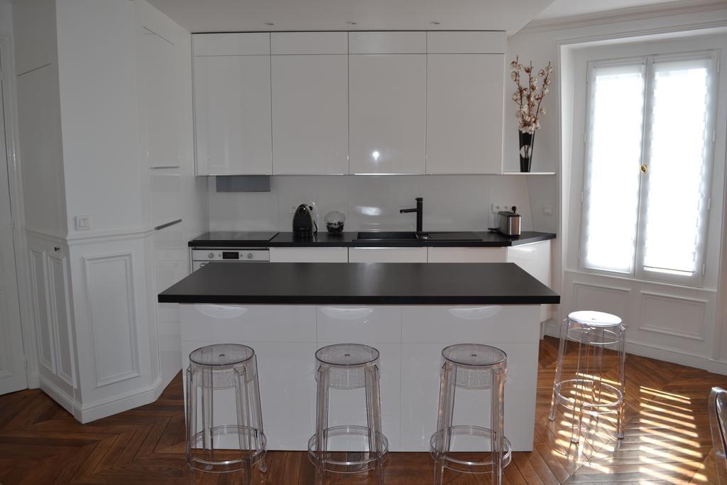 Appartement Moulin Rouge II Париж Стая снимка