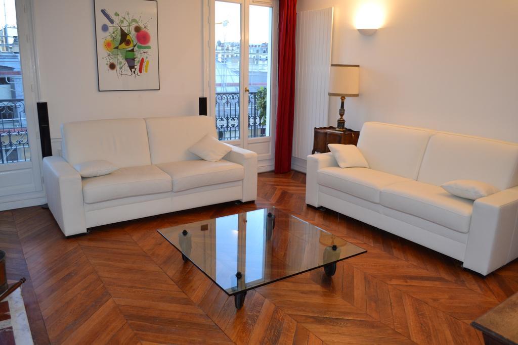 Appartement Moulin Rouge II Париж Стая снимка
